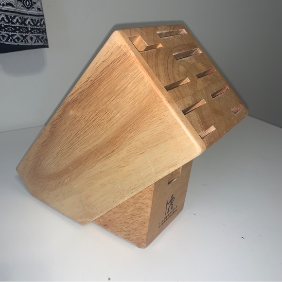 Zwilling JA Henckels Knife Block 9 Knife Slots, Scissors, Oak Wood Counter - Picture 4 of 16